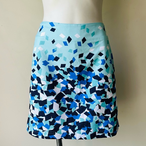 Lija Essential Printed Performance Golf Skort, 8 - Picture 1 of 9